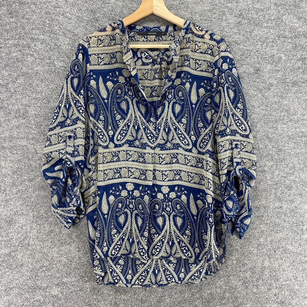 Fun 2 Fun Shirt Women S Small Beige Paisley Button Up V-Neck 3/4 Sleeve Casual